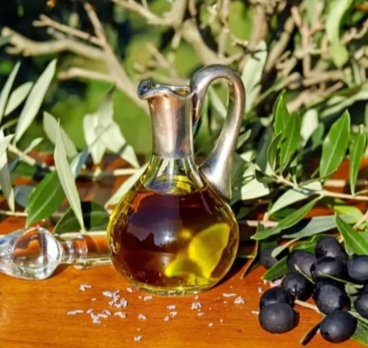 Naturel Organik Saf Zeytinyağı – Soğuk Sıkım